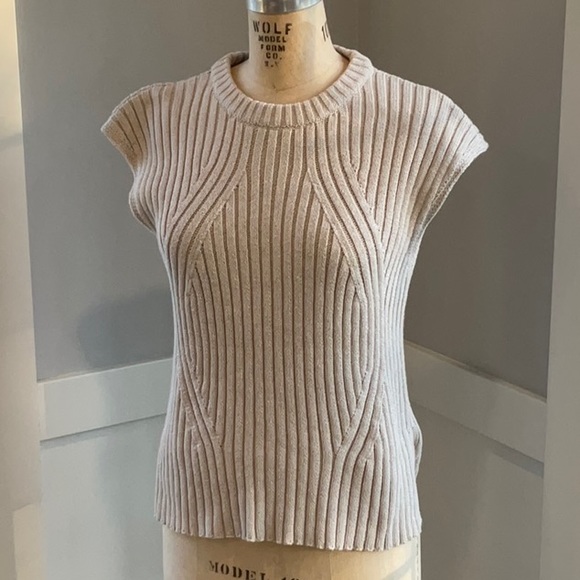 ZARA Ribbed Knit Vest - Picture 2 of 6